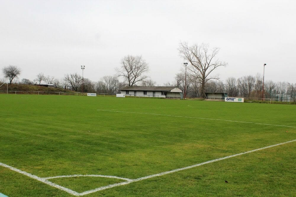 Futbalový štadión
Čáčov
prenájom futbalového areálu