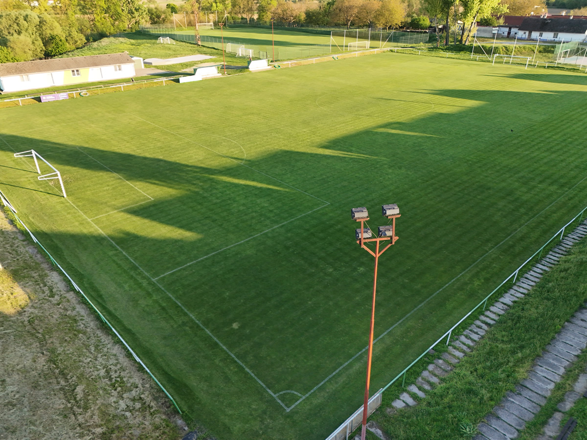 Futbalový štadión
Čáčov
prenájom futbalového areálu